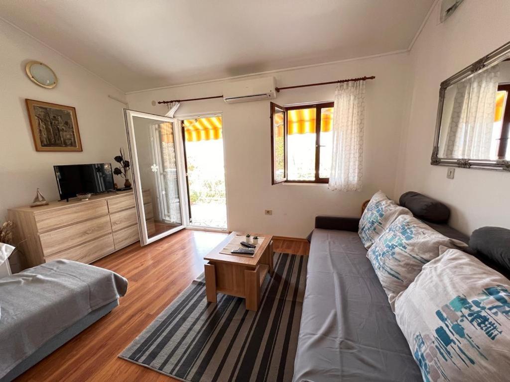 Apartments Valentinovo Klenovica Ngoại thất bức ảnh
