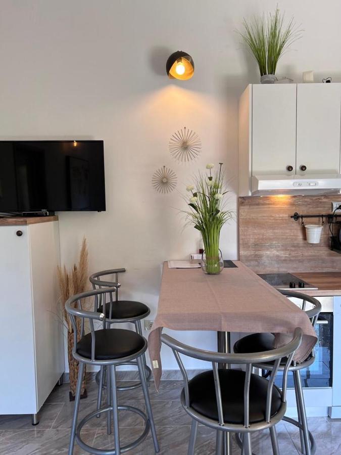Apartments Valentinovo Klenovica Ngoại thất bức ảnh